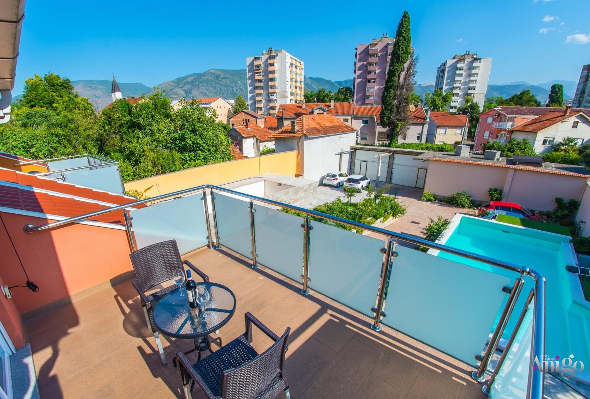 Apartments Enigma - With Private Parking Mostar Exterior photo